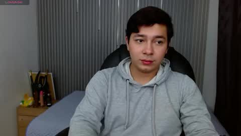 Snapshot of georgesmith_1 chatting on 05-15-26, 12:39 GEORGE online show from 05-15-26, 12:39