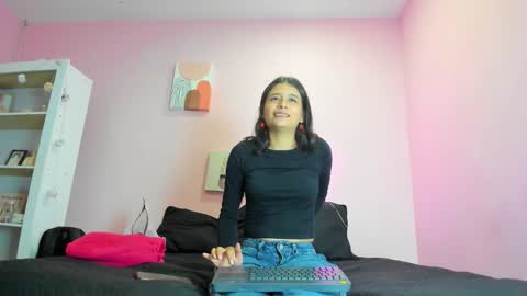 GEORGINA FERRI online show from 10-06-25, 05:10