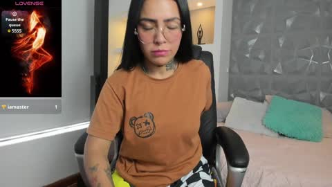 Georgina online show from 12-19-24, 03:52