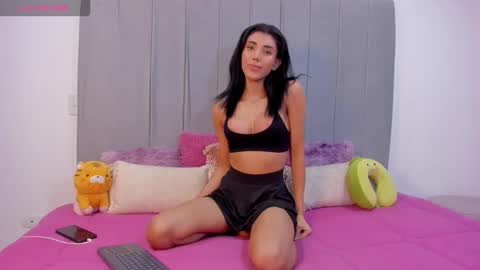 Snapshot of georginap chatting on 11-24-25, 03:50 GEORGINA online show from 11-24-25, 03:50