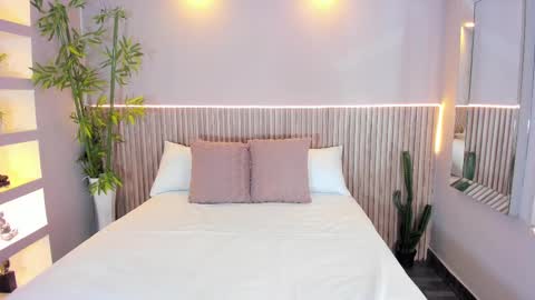 GeorginaReyes  online show from 09-29-25, 11:20