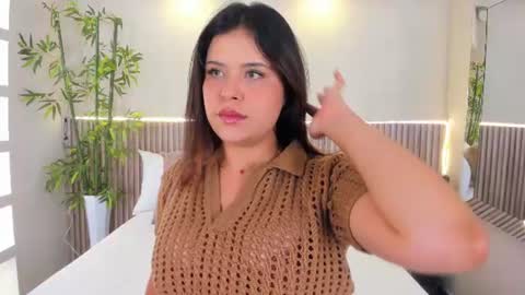 GeorginaReyes  online show from 06-25-26, 11:53