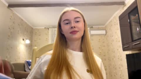 Amelia online show from 09-25-25, 04:00