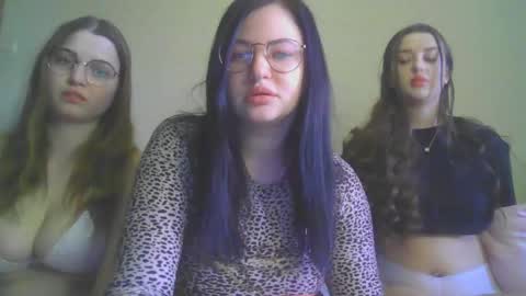 Eva online show from 03-10-25, 01:54