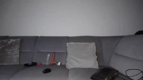 Angie online show from 02-11-26, 06:57