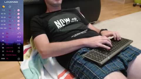Snapshot of germanpenis90 chatting on 09-13-25, 08:30 Nick online show from 09-13-25, 08:30