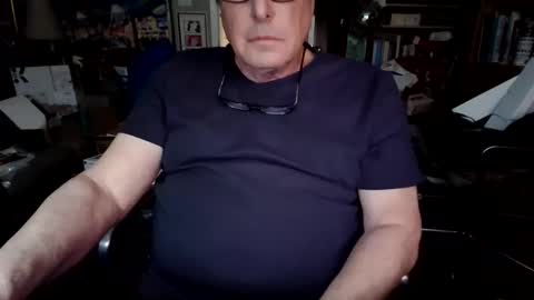 Snapshot of gerrardjj chatting on 03-11-25, 09:37 Jason online show from 03-11-25, 09:37
