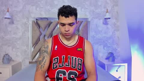 Snapshot of gerson_zt chatting on 10-03-25, 09:12 im Gerson online show from 10-03-25, 09:12