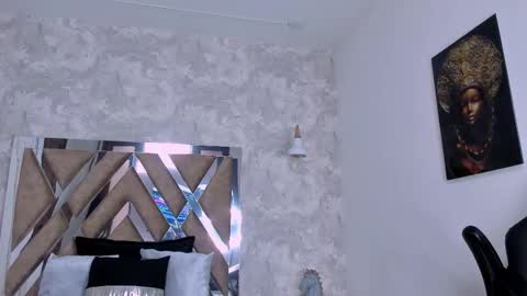 Snapshot of gerson_zt chatting on 10-23-25, 07:12 im Gerson online show from 10-23-25, 07:12