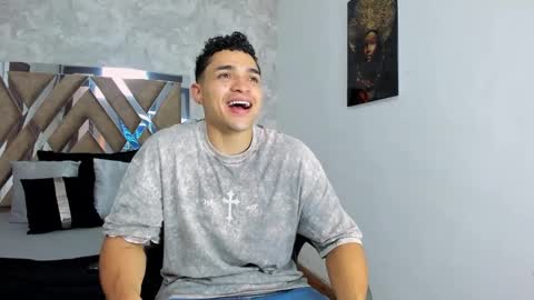 Snapshot of gerson_zt chatting on 10-26-25, 08:37 im Gerson online show from 10-26-25, 08:37