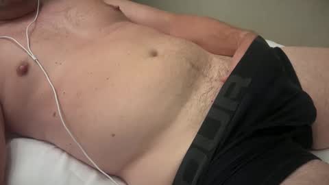 Snapshot of gerthyperv chatting on 10-22-25, 07:19 girthyperv online show from 10-22-25, 07:19