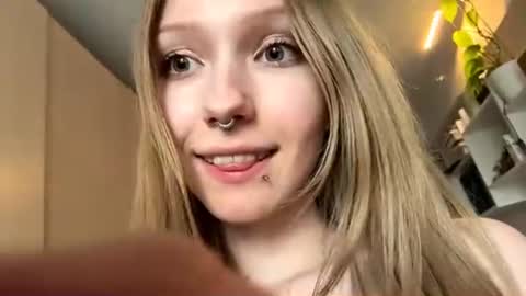 Sophie online show from 06-29-26, 10:15