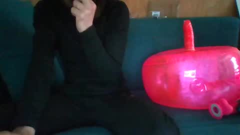 yessiyou online show from 02-23-25, 03:51