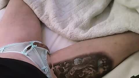 Snapshot of getmehard4213 chatting on 12-17-24, 05:04 Luscious online show from 12-17-24, 05:04