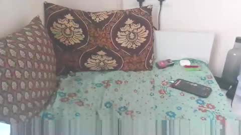 Snapshot of ggnstud chatting on 02-12-25, 06:08 Big Brown Cock online show from 02-12-25, 06:08