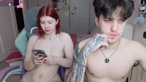 Snapshot of ggoppolsme chatting on 02-18-26, 11:39 Ester and Ri online show from 02-18-26, 11:39