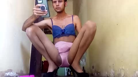 Snapshot of ghabriel7777788 chatting on 10-20-25, 03:12 Gaby online show from 10-20-25, 03:12