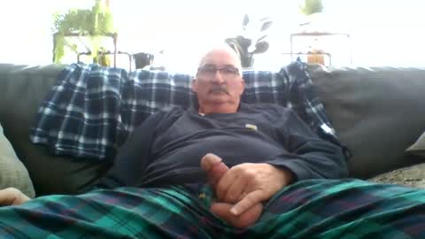 ghost2534 online show from 12-17-25, 04:35