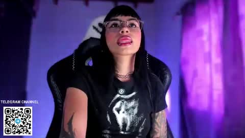 Sara online show from 06-25-26, 08:13