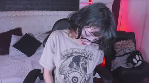 Allison  online show from 01-18-25, 08:09