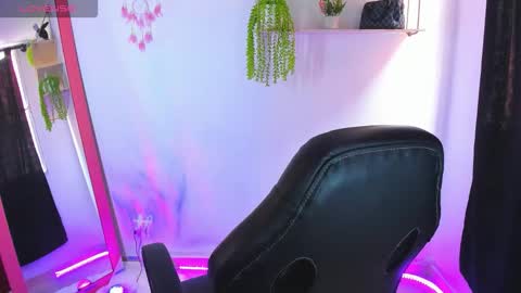 giaaaa   online show from 09-09-25, 05:56