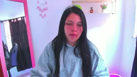 giaaaa   online show from 05-07-26, 01:38