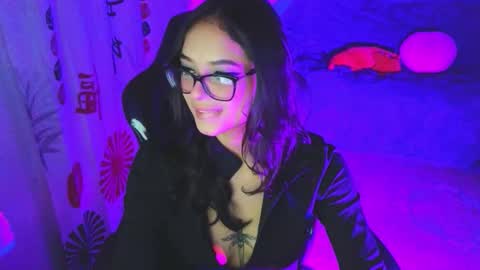 gia_flame online show from 10-31-25, 03:07