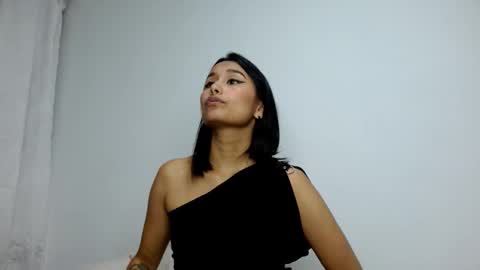 Gia Lee online show from 09-25-25, 02:59