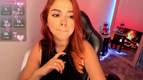 Snapshot of giabrook chatting on 01-09-25, 01:39 Gia online show from 01-09-25, 01:39