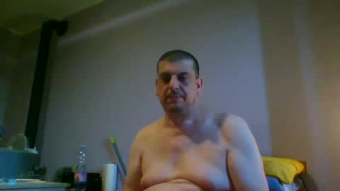 Snapshot of giaco1982 chatting on 06-21-26, 04:04 samuel online show from 06-21-26, 04:04