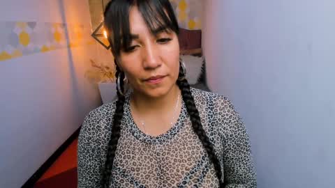 Snapshot of giafox_ chatting on 12-19-24, 09:17 G I A FOX online show from 12-19-24, 09:17