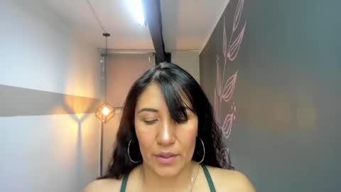 Snapshot of giafox_ chatting on 01-31-25, 12:07 G I A FOX online show from 01-31-25, 12:07