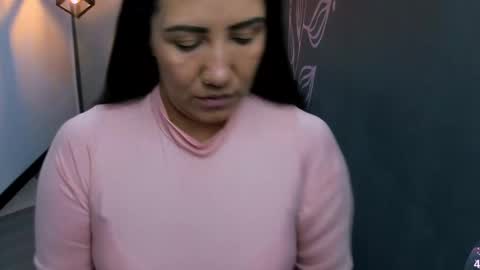 Snapshot of giafox_ chatting on 02-24-25, 12:48 G I A FOX online show from 02-24-25, 12:48