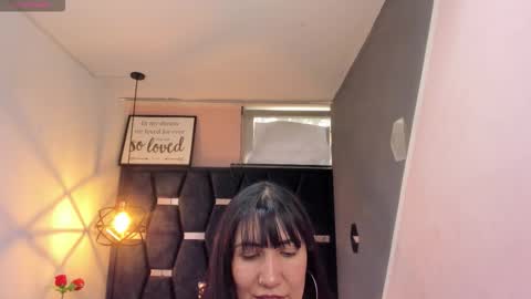 Snapshot of giafox_ chatting on 09-08-25, 07:24 G I A FOX online show from 09-08-25, 07:24
