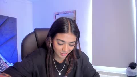 Gia  online show from 01-17-26, 06:33