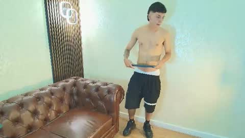 Snapshot of gian_rossii chatting on 06-27-26, 12:37 GIAN online show from 06-27-26, 12:37