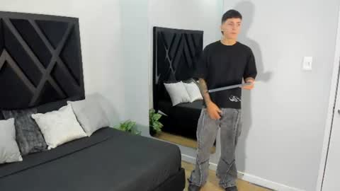 Snapshot of gian_rossii chatting on 06-30-26, 11:22 GIAN online show from 06-30-26, 11:22
