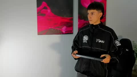 Snapshot of gian_rossii chatting on 07-01-26, 11:12 GIAN online show from 07-01-26, 11:12