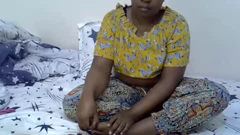 Giannah online show from 12-22-24, 05:01