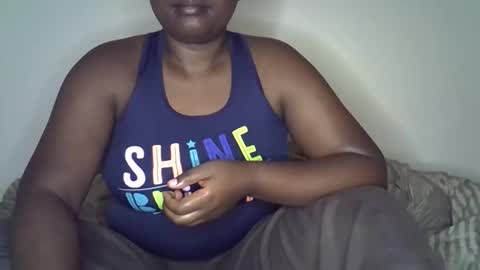 Snapshot of giannah01 chatting on 10-07-25, 01:25 Giannah online show from 10-07-25, 01:25