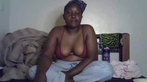 Snapshot of giannah01 chatting on 10-23-25, 08:07 Giannah online show from 10-23-25, 08:07