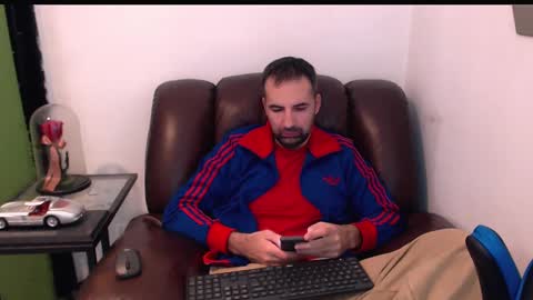 Gianni online show from 01-26-25, 04:30