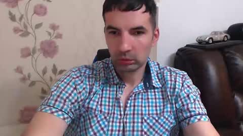 Snapshot of gianni_lion chatting on 03-27-26, 09:03 Gianni online show from 03-27-26, 09:03
