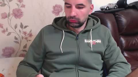 Snapshot of gianni_lion chatting on 04-07-26, 07:14 Gianni online show from 04-07-26, 07:14