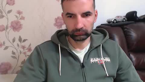 Snapshot of gianni_lion chatting on 04-09-26, 11:59 Gianni online show from 04-09-26, 11:59