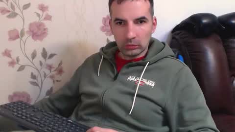 Snapshot of gianni_lion chatting on 04-13-26, 03:50 Gianni online show from 04-13-26, 03:50