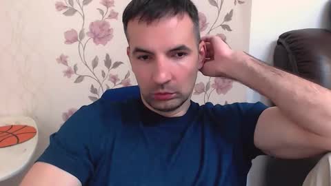 Snapshot of gianni_lion chatting on 05-12-26, 08:55 Gianni online show from 05-12-26, 08:55