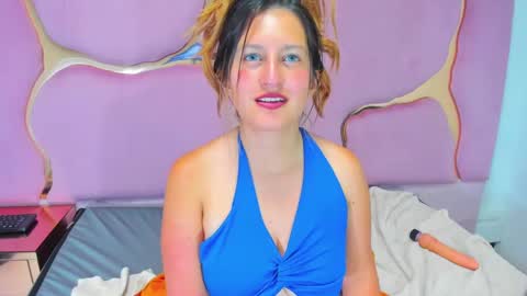 GiaRoussel online show from 01-03-25, 08:01