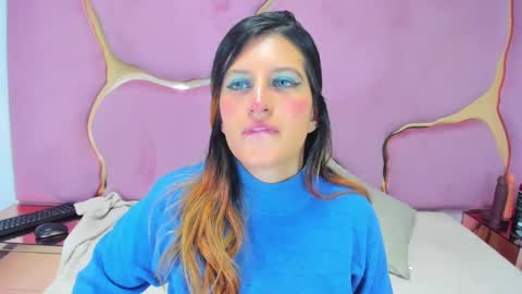 GiaRoussel online show from 01-11-25, 02:36