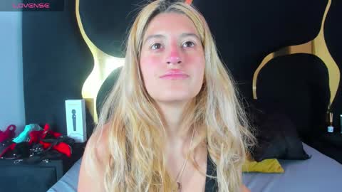 GiaRoussel online show from 02-06-26, 05:27